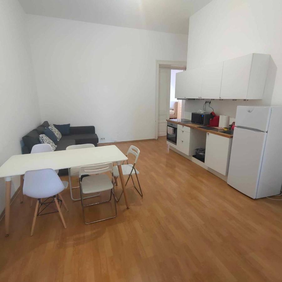 Large 4 Room Apartment In The Center Of Vienna Luaran gambar