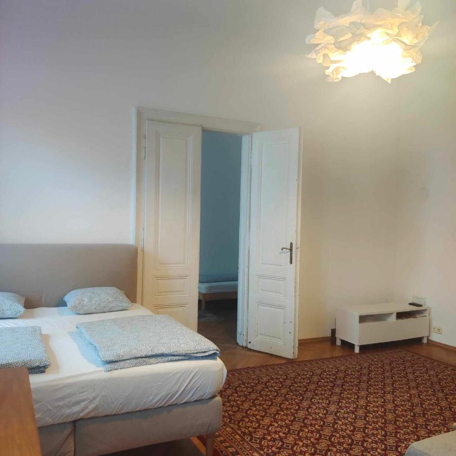 Large 4 Room Apartment In The Center Of Vienna Luaran gambar