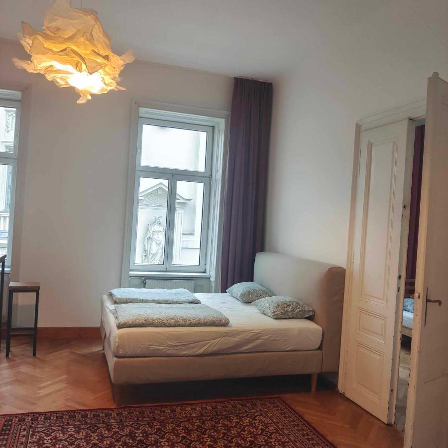Large 4 Room Apartment In The Center Of Vienna Luaran gambar